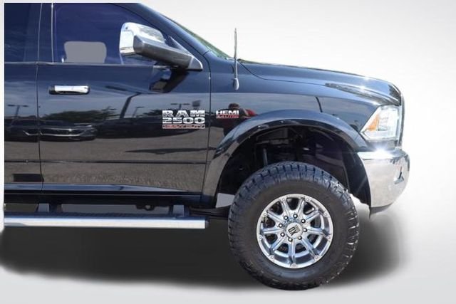 Used 2018 Black Ram Laramie image 14