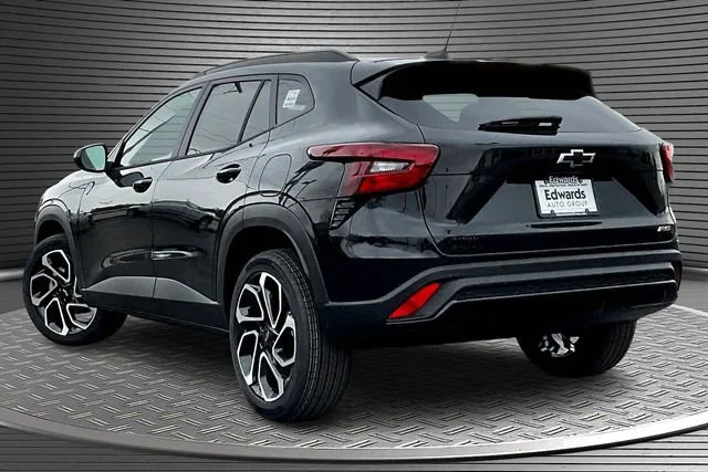 New 2026 Mosaic Black Metallic Chevrolet 2RS image 3