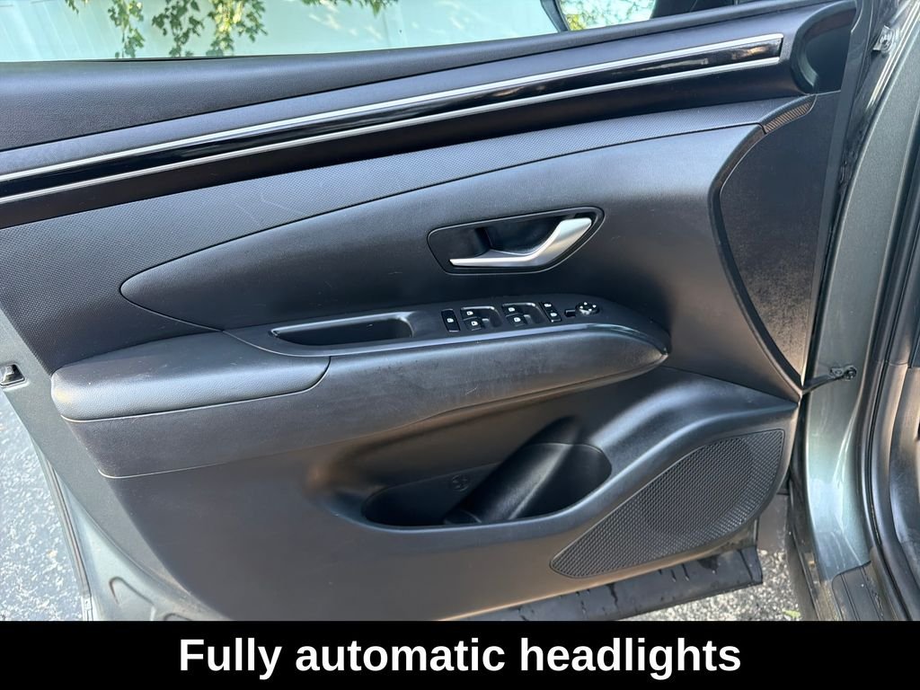Used 2023 Amazon Gray Hyundai SEL image 12