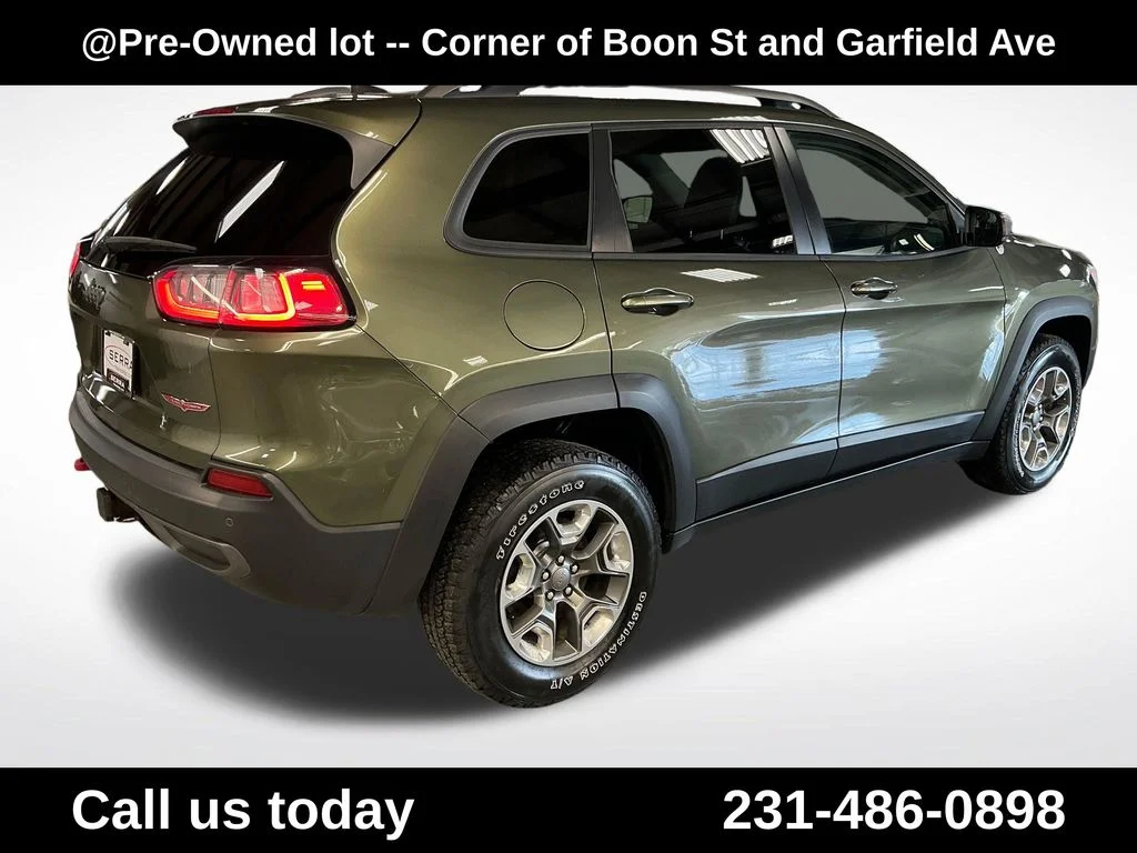 Used 2019 Green Jeep Trailhawk image 5