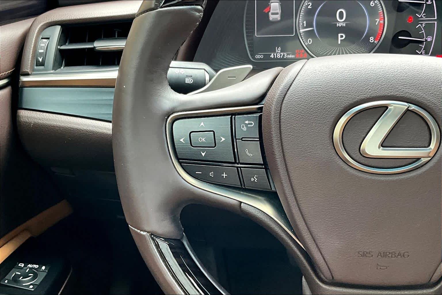 Used 2020 Atomic Silver Lexus  image 24