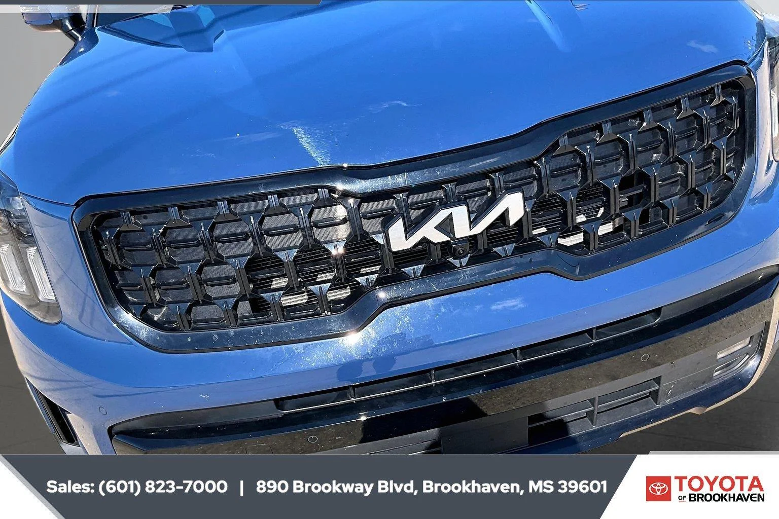 Used 2024 Midnight Lake Blue Kia SX X-Line image 22