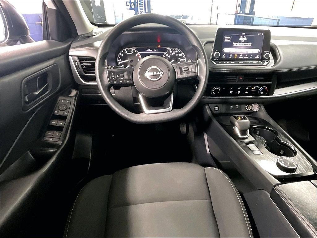 Used 2024 White Nissan S image 18