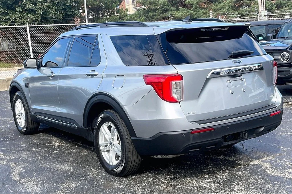 Certified Used 2023 Silver Metallic Ford XLT image 10