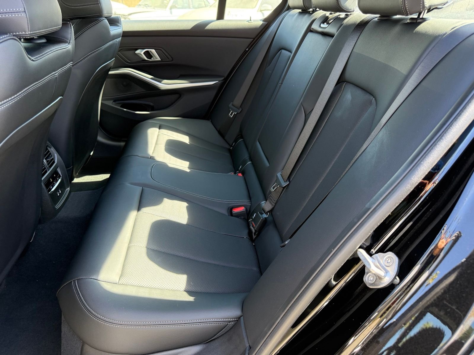 New 2026 Jet Black BMW 330i image 29