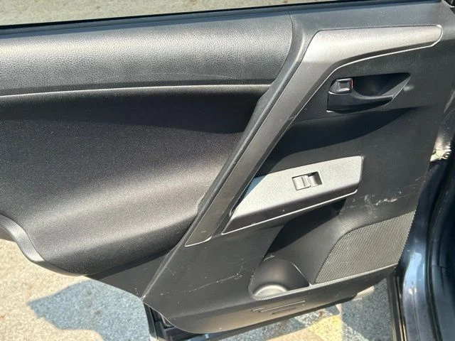 Used 2018 Gray Toyota LE image 34