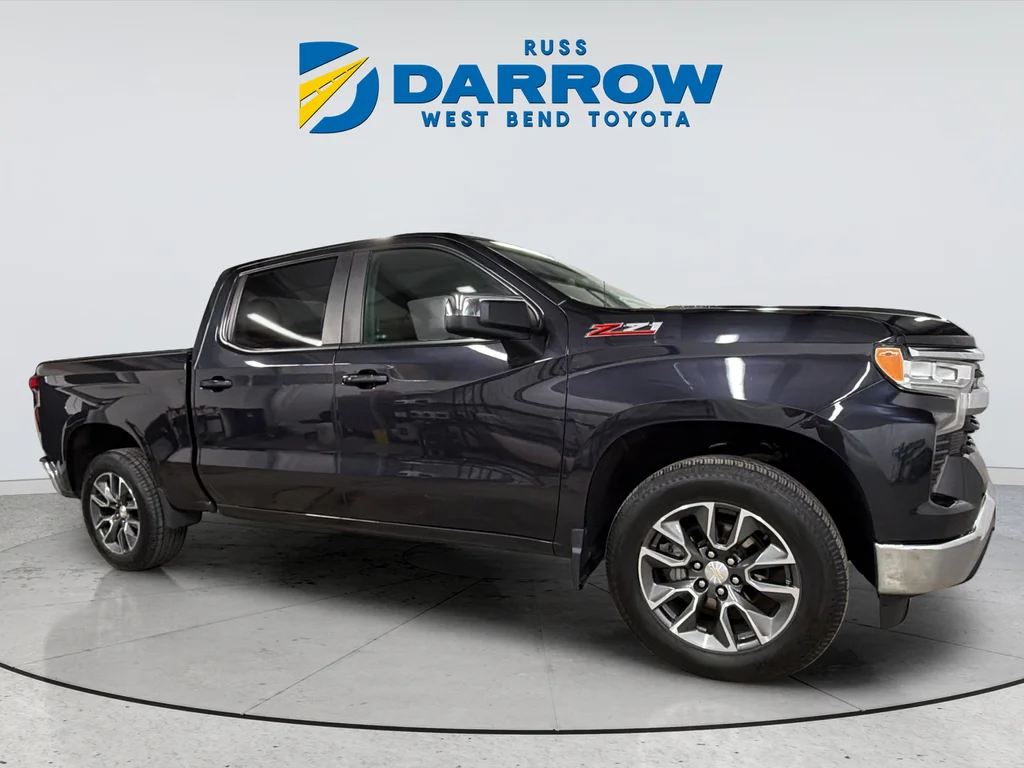 Used 2022 Gray Chevrolet LT image 7