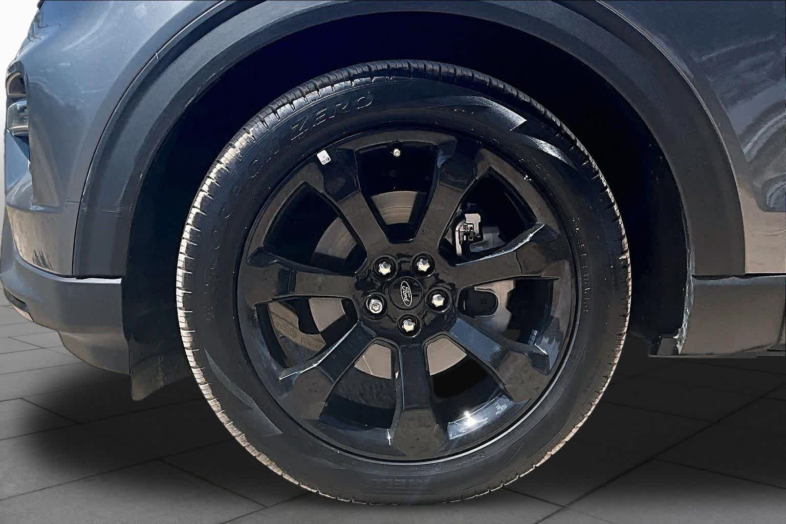 Used 2023 Carbonized Gray Metallic Ford ST-Line image 10