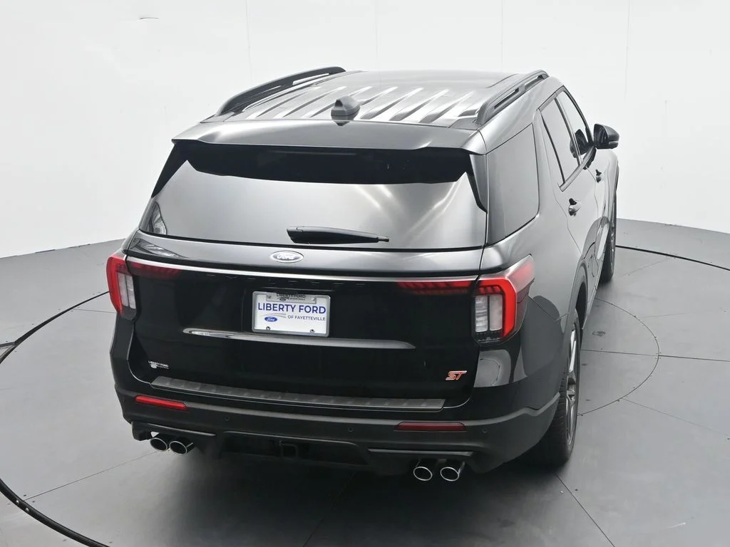 New 2026 Agate Black Metallic Ford ST image 37