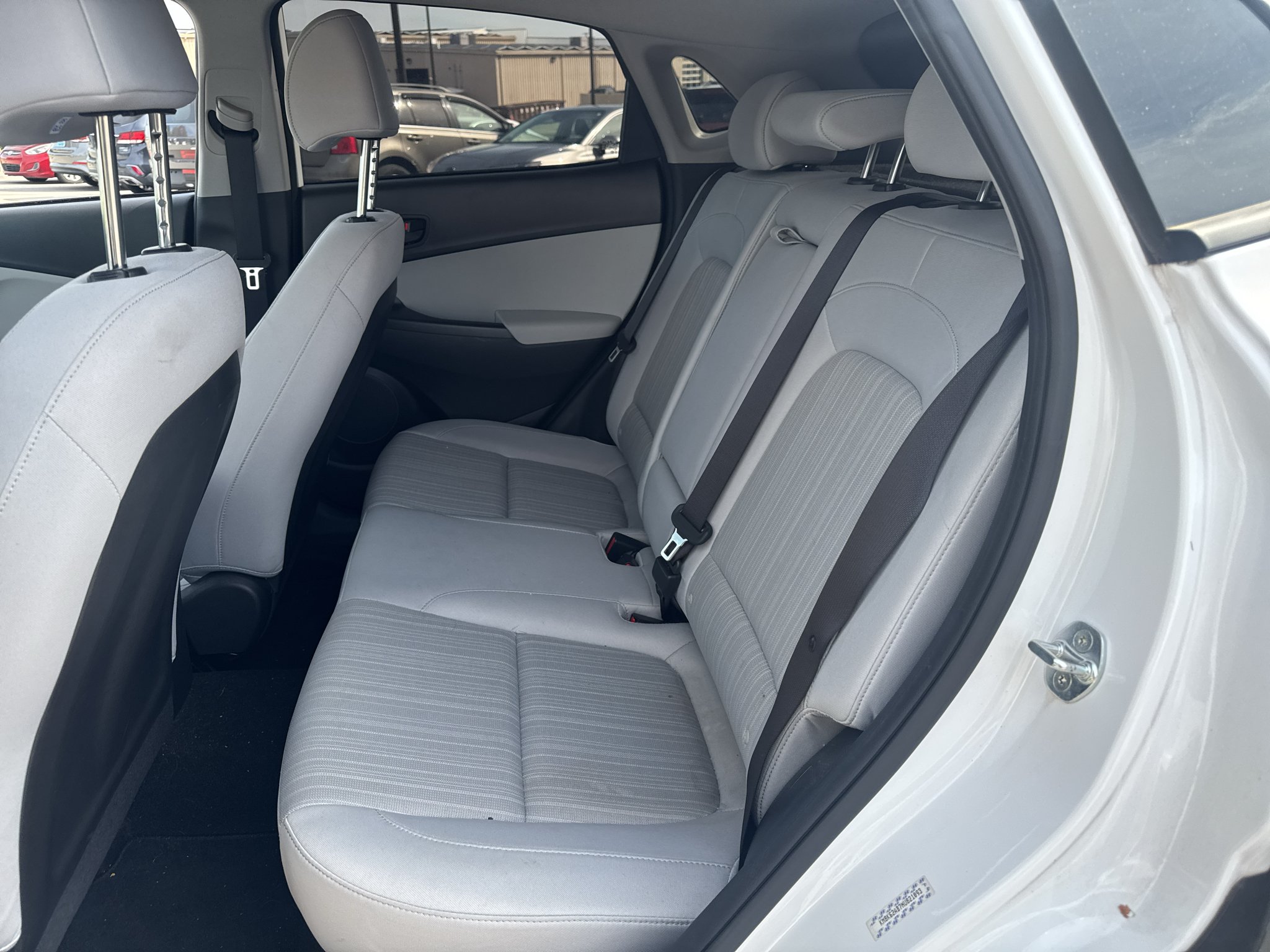 Used 2022 Lunar White Hyundai SEL image 10