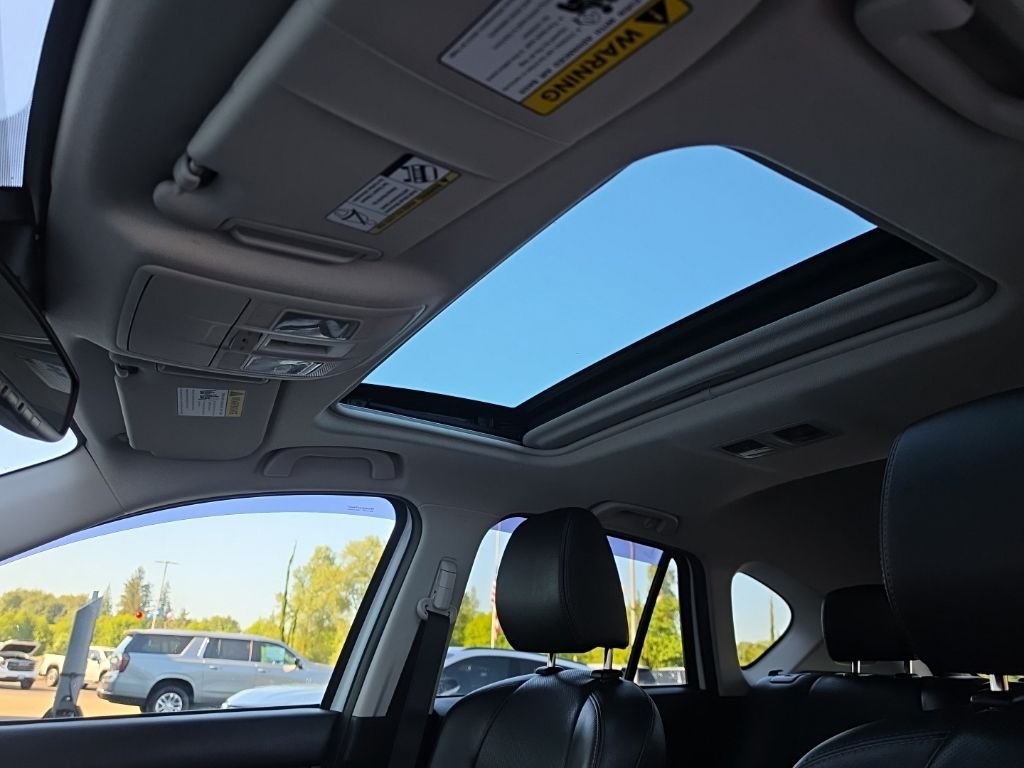 Used 2015 White Mazda Grand Touring image 21