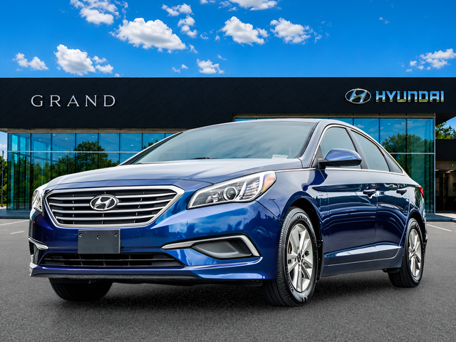Used 2017 Hyundai Sonata SE with VIN 5NPE24AF9HH437245 for sale in Canton, GA