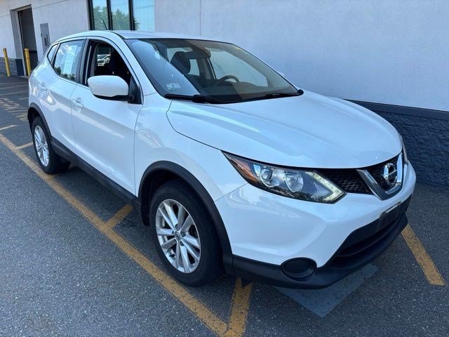 Used 2017 Glacier White Nissan S image 1