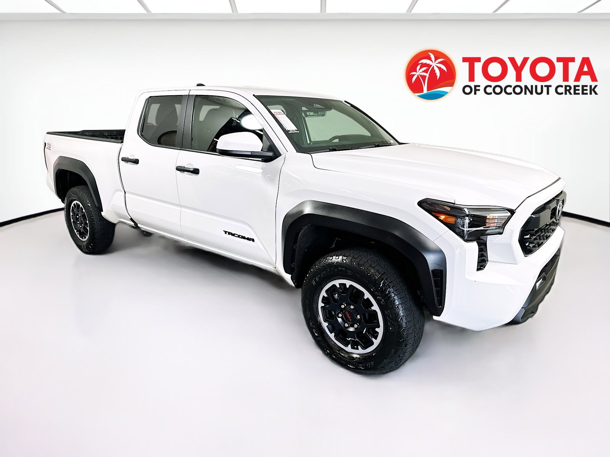 2024 Toyota Tacoma thumbnail 3