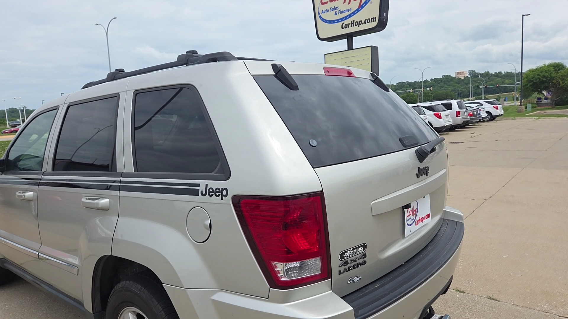2010 Jeep Grand Cherokee Laredo - Photo 7