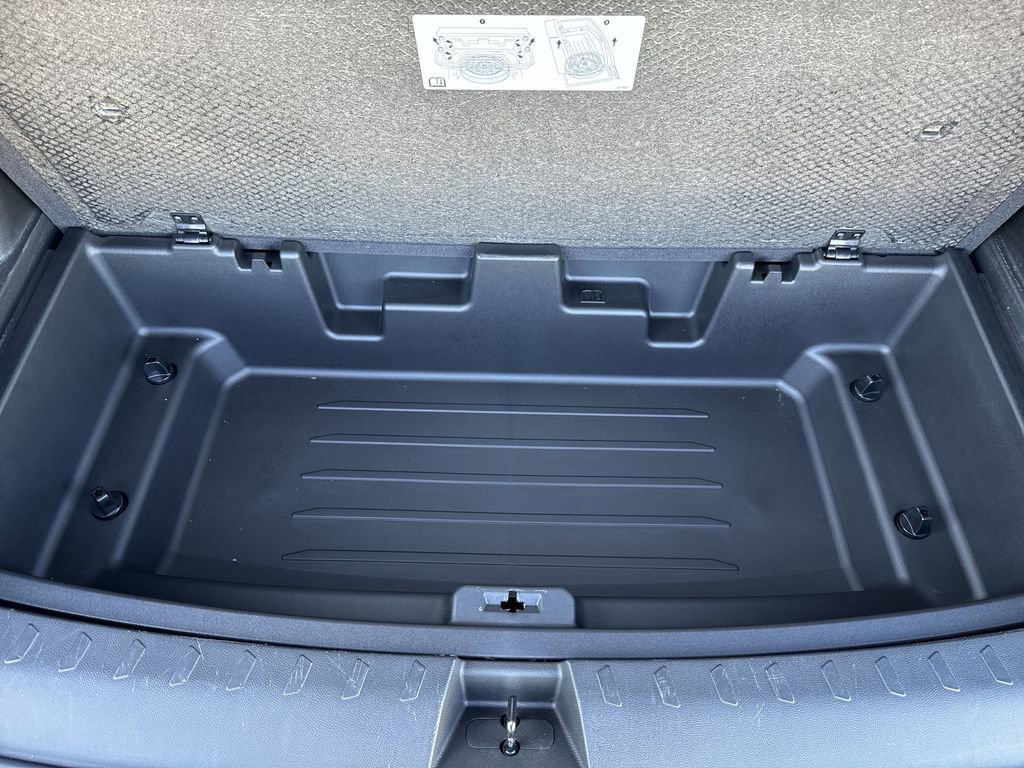 2022 Chevrolet Traverse 1LT - Photo 25