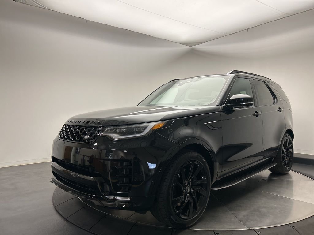 2025 Land Rover Discovery P360 Dynamic SE's photo