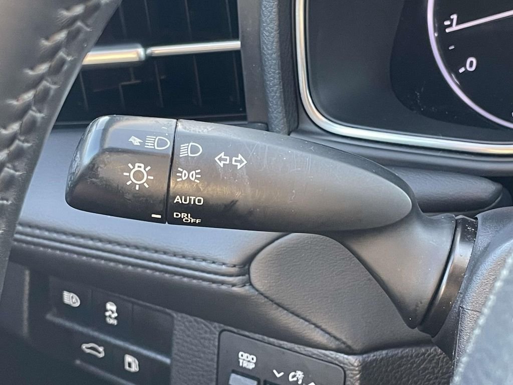 Used 2021 Wind Chill Pearl Toyota XSE Nightshade image 13