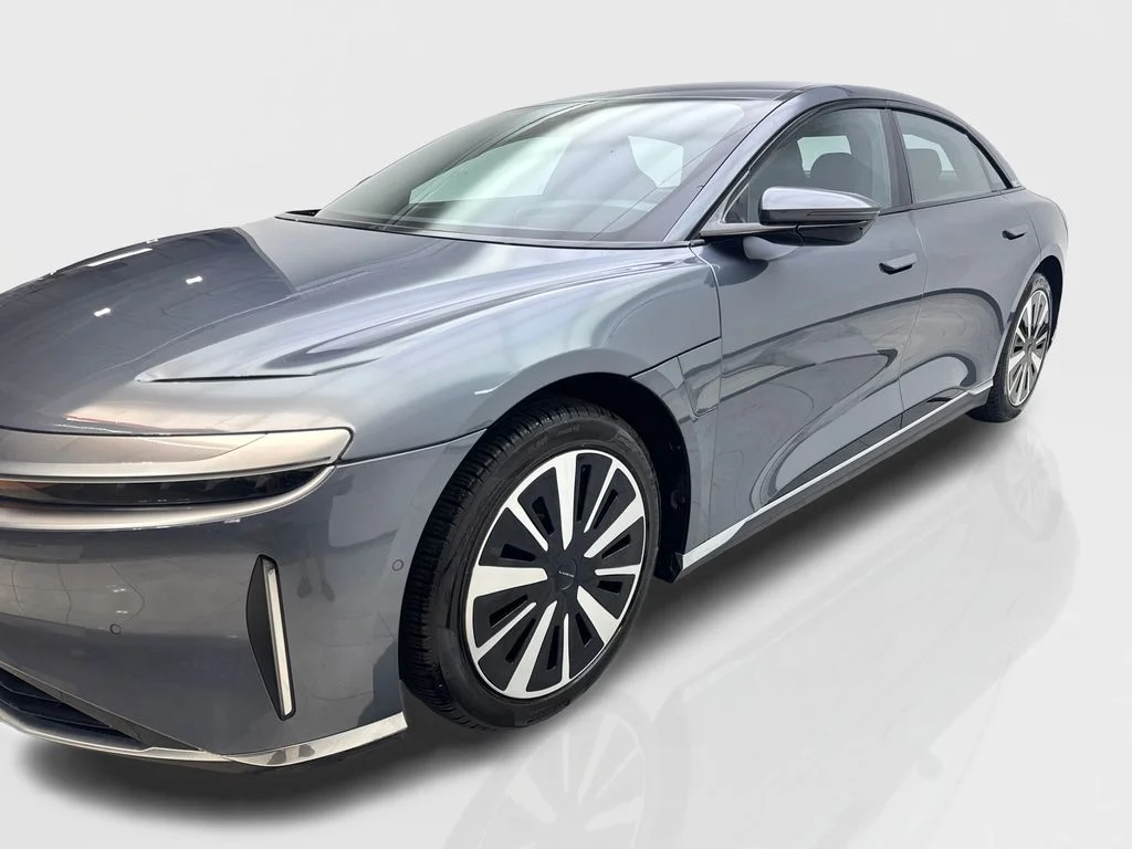 Used 2024 Gray Lucid Touring image 11