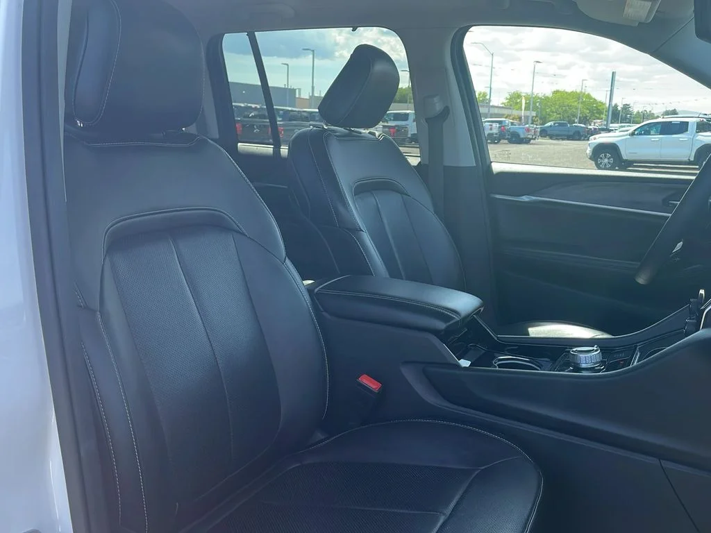 Used 2023 Bright White Jeep Limited image 23