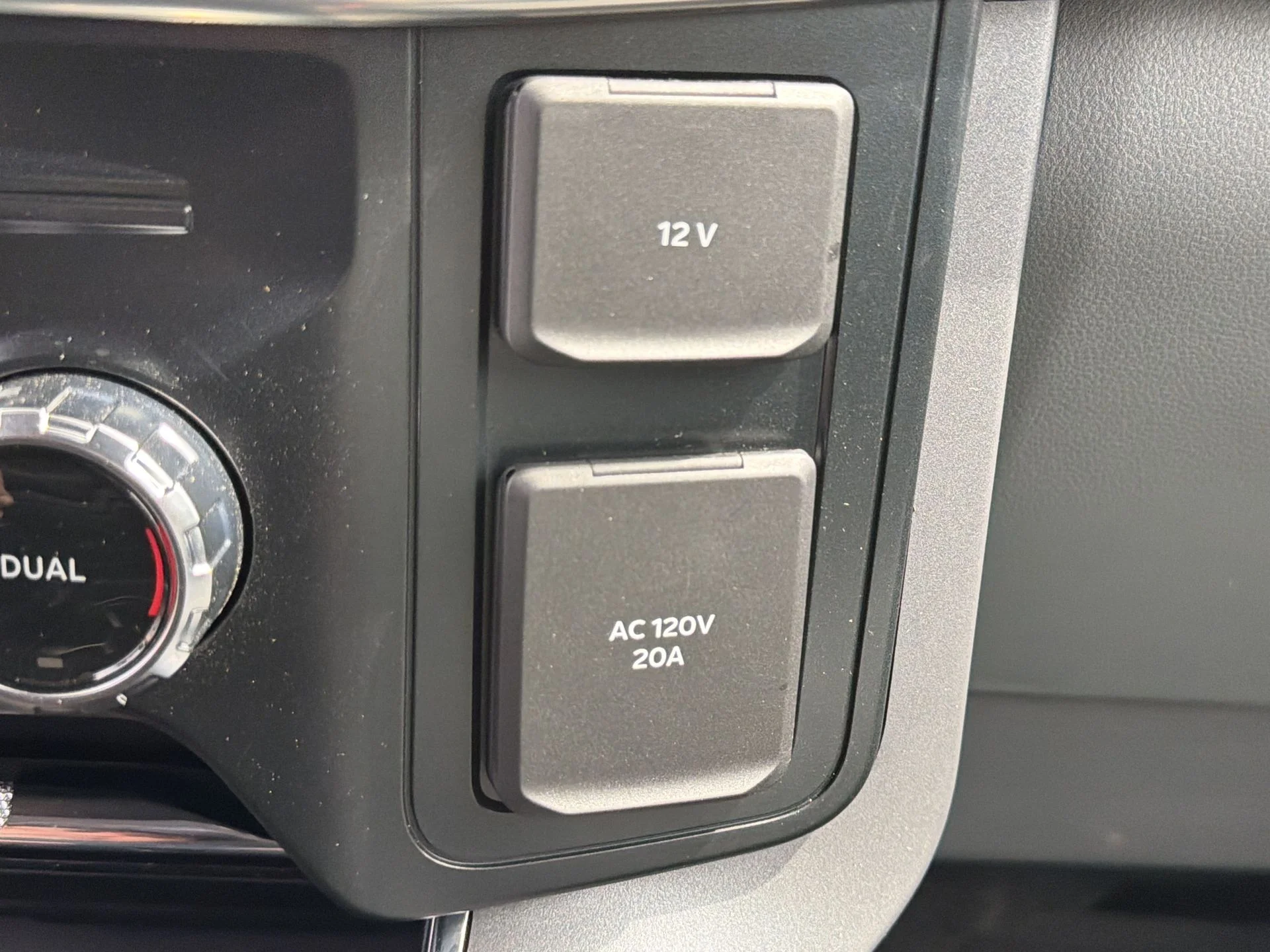 Certified Used 2025 Gray Metallic Ford Lariat image 9