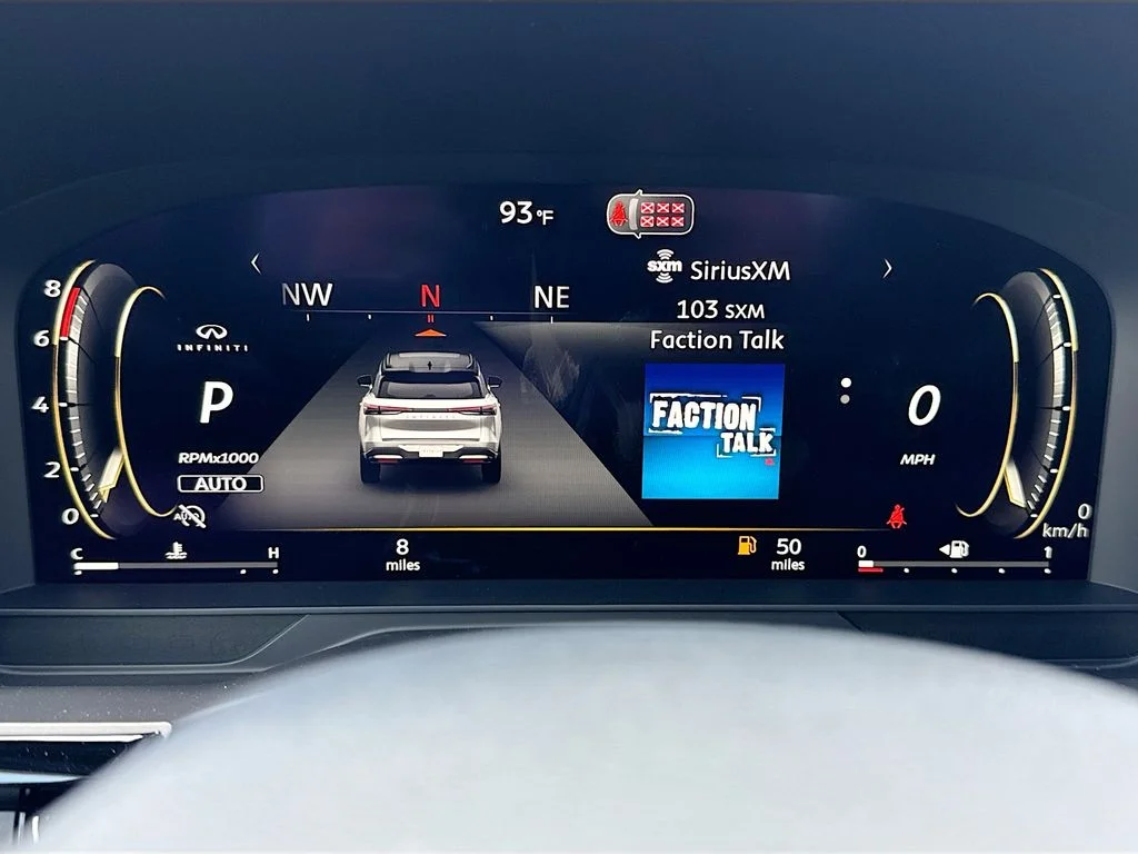 New 2027 2T RAD WHT INFINITI Sport AWD image 12