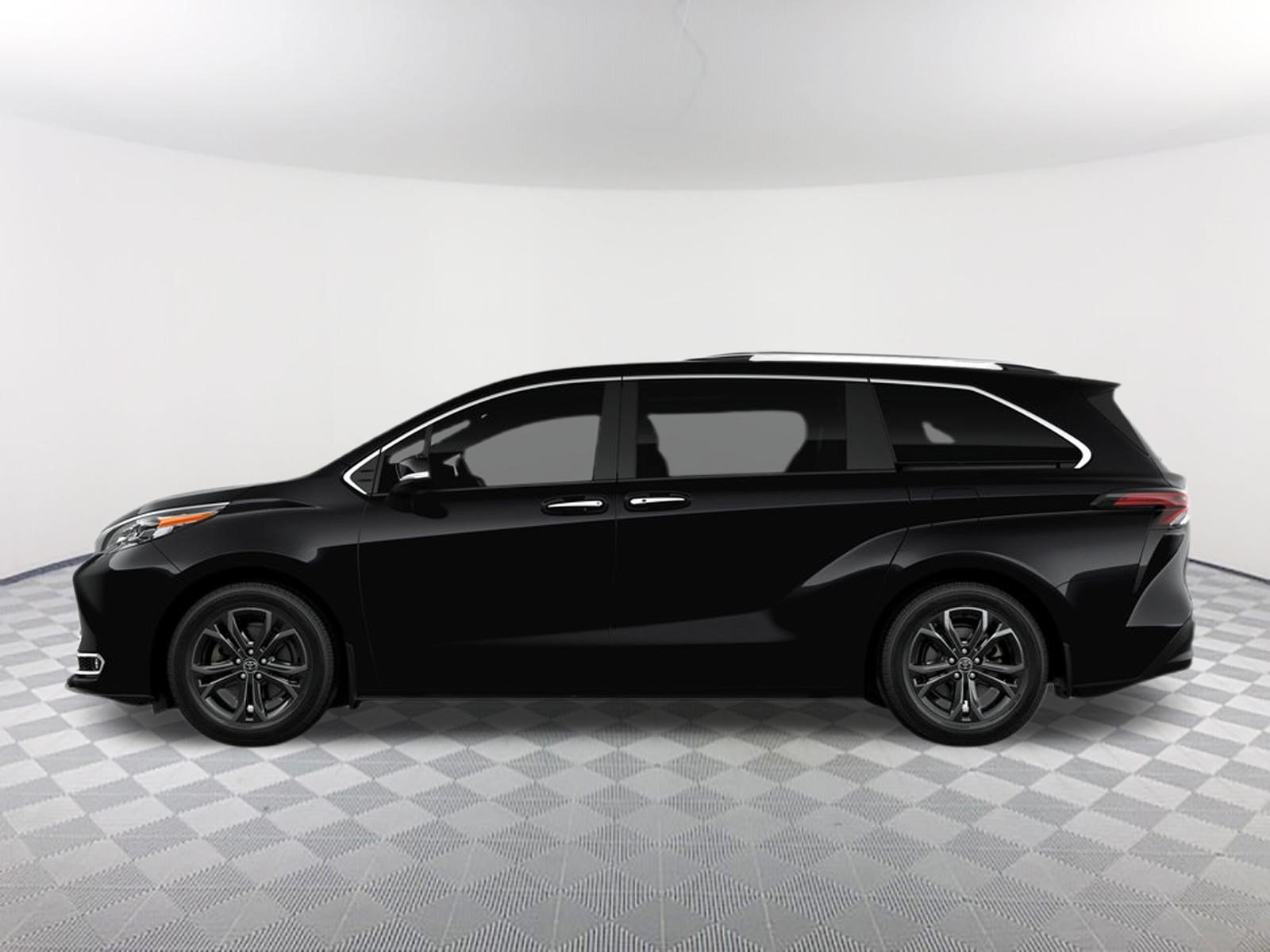 New 2026 Midnight Black Met Toyota Platinum image 25