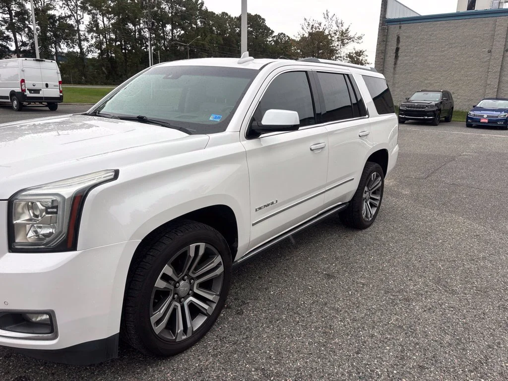 Used 2018 White GMC Denali image 16