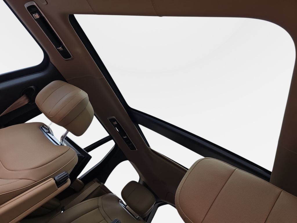 New 2026 Icy White Satin Land Rover Autobiography image 20