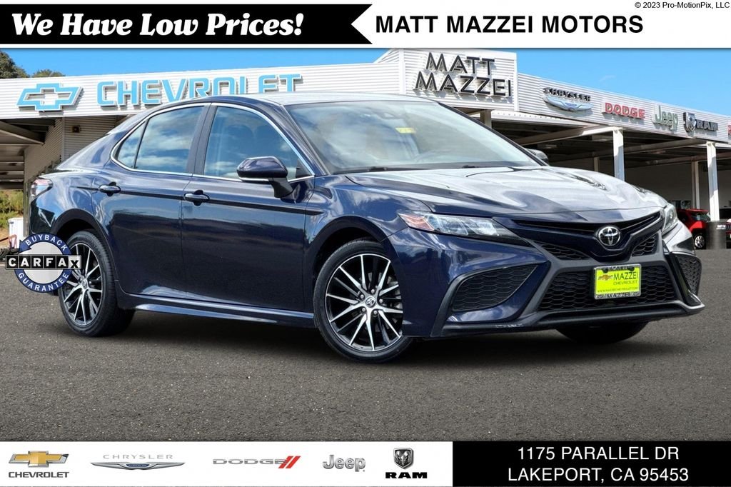 2022 Toyota Camry SE