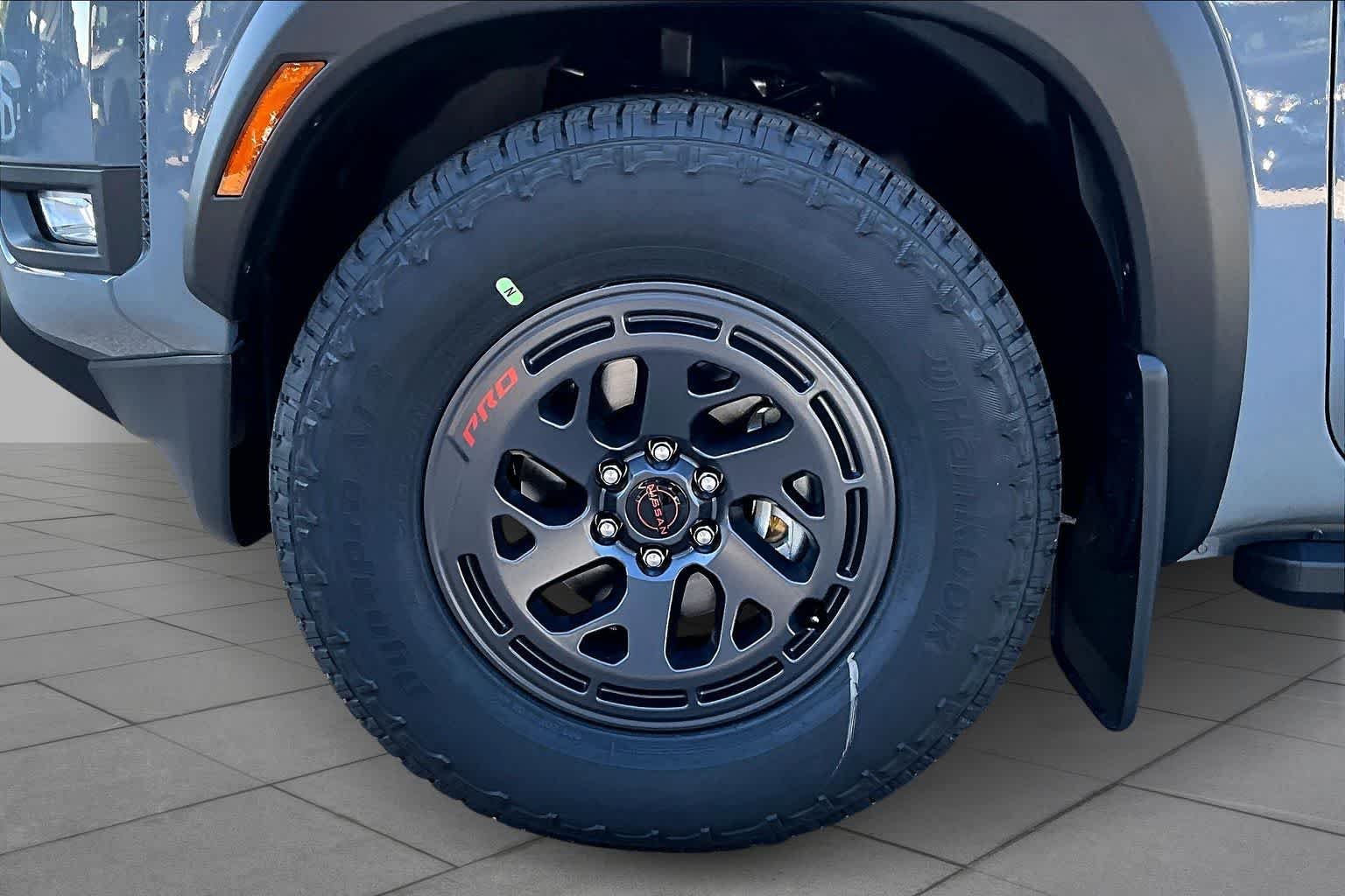 New 2026 Boulder Gray Pearl Nissan PRO-X image 9
