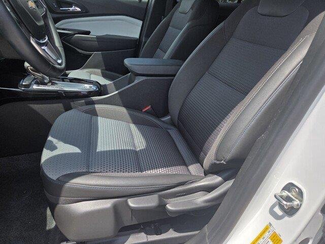 Used 2024 Summit White Chevrolet LT image 10