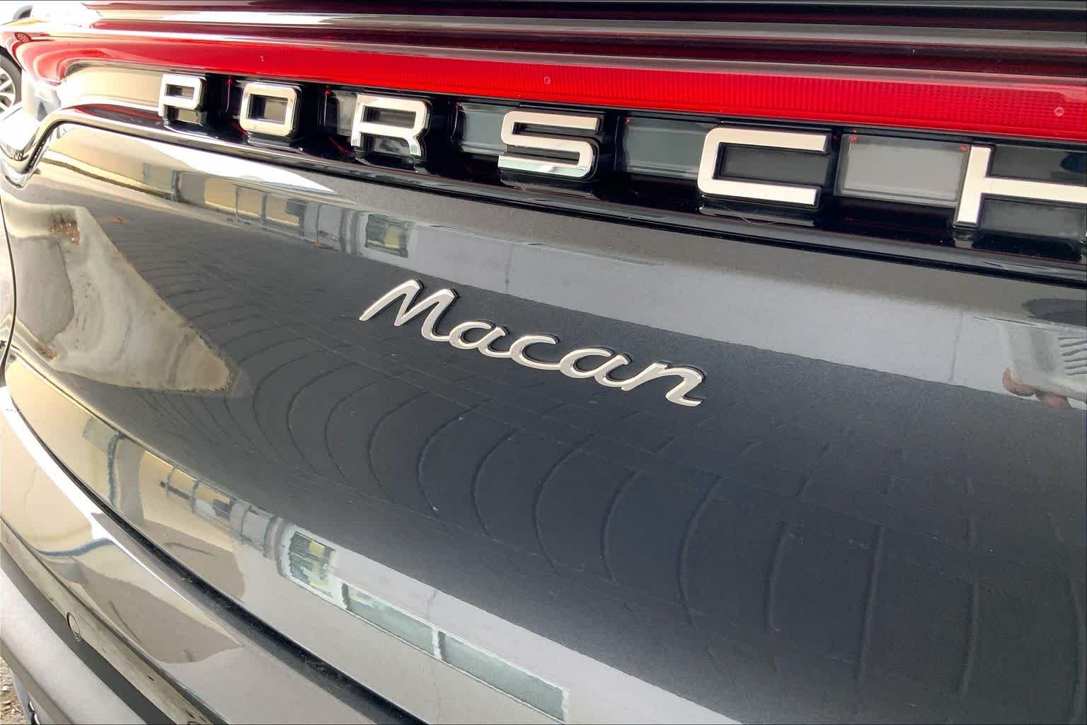2022 Porsche Macan Base - Photo 10