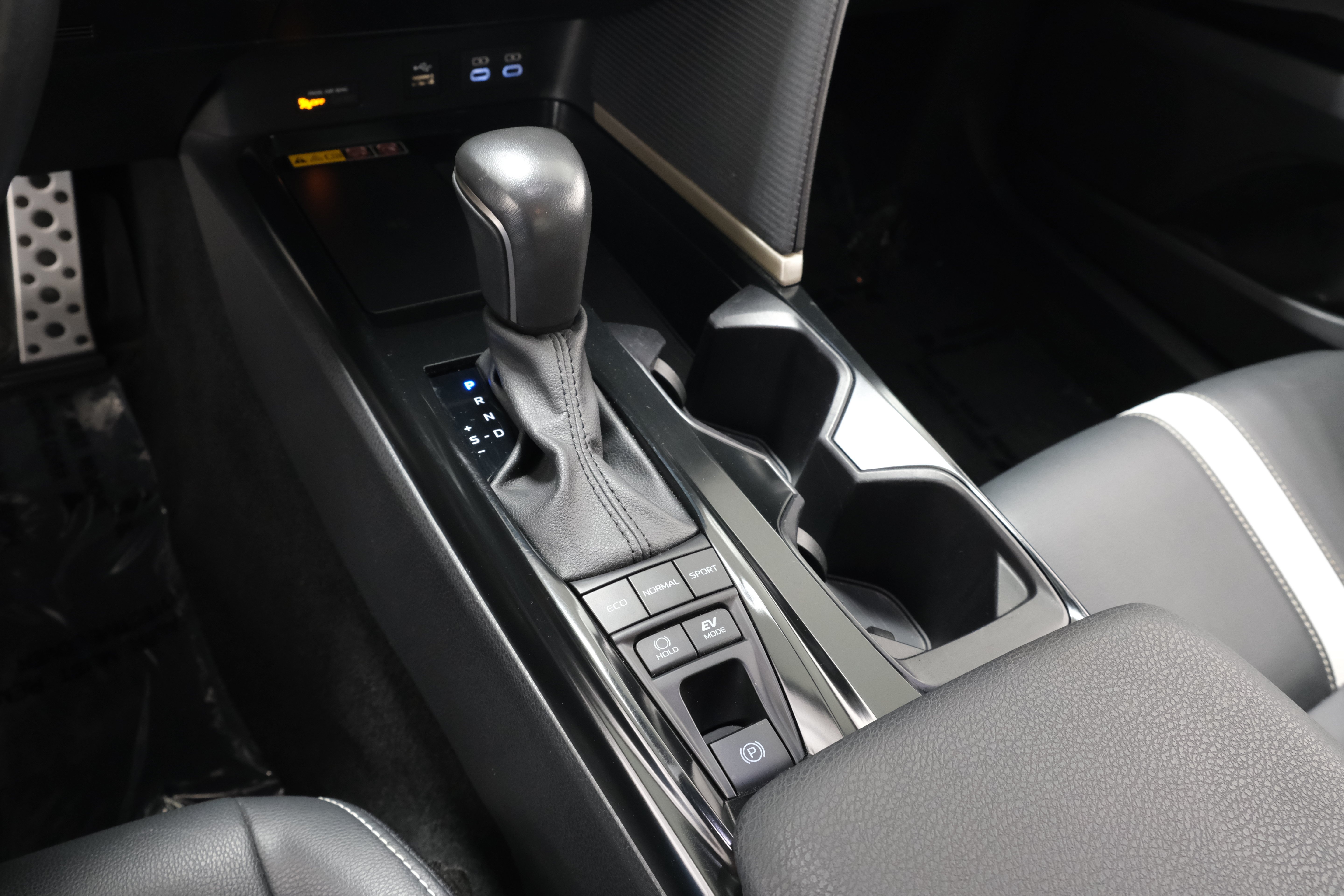 Used 2025 Heavy Metal Toyota SE image 22