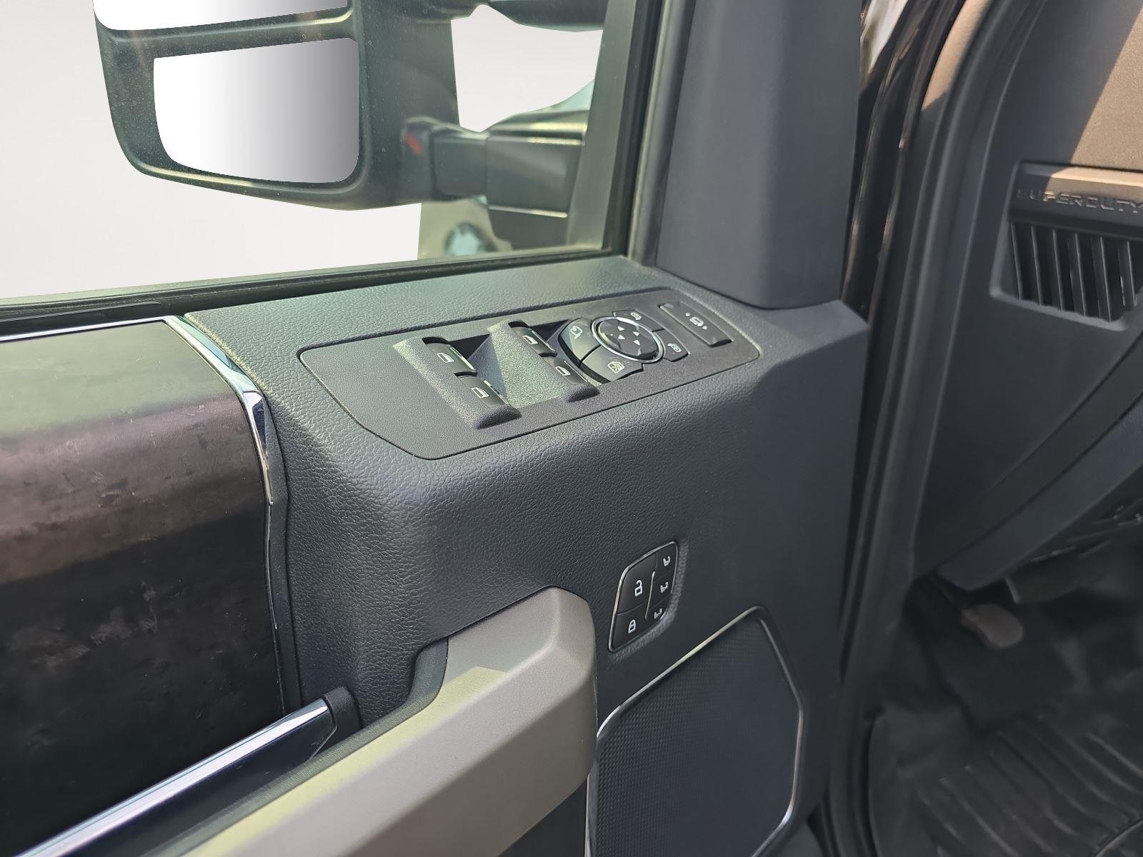 Used 2022 Agate Black Ford Lariat image 23