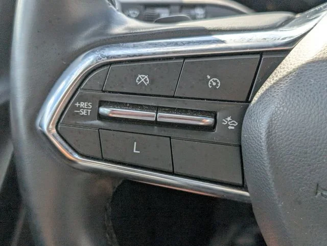 Used 2025 Green Chevrolet LT image 31