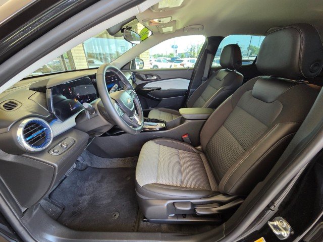 Used 2026 Mosaic Black Metallic Chevrolet LT image 13