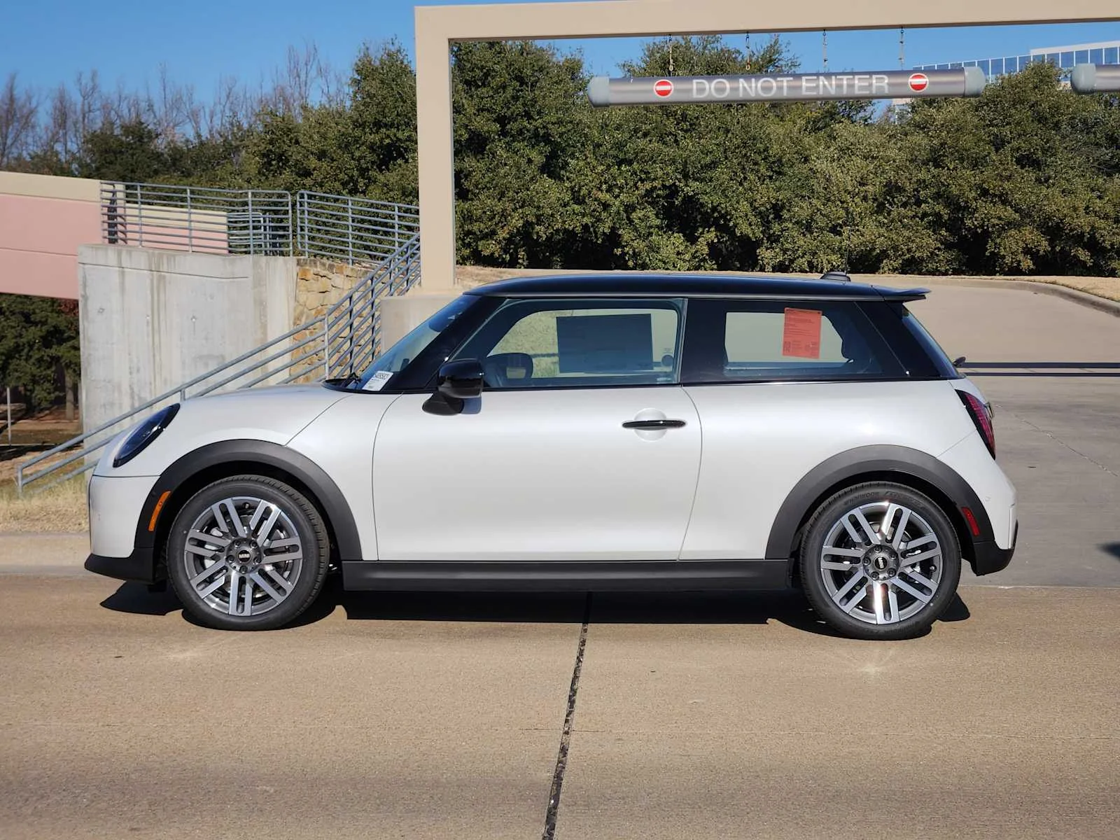 New 2026 Nanuq White Metallic MINI Cooper S image 2