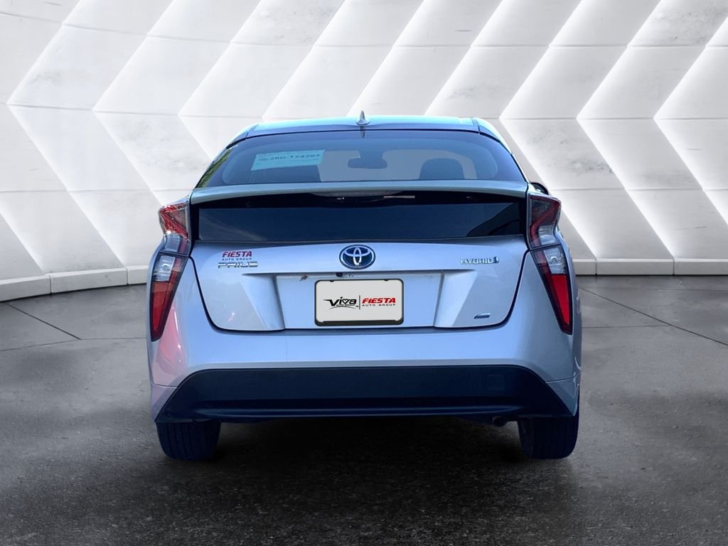 Used 2018 Silver Toyota Two Eco image 5