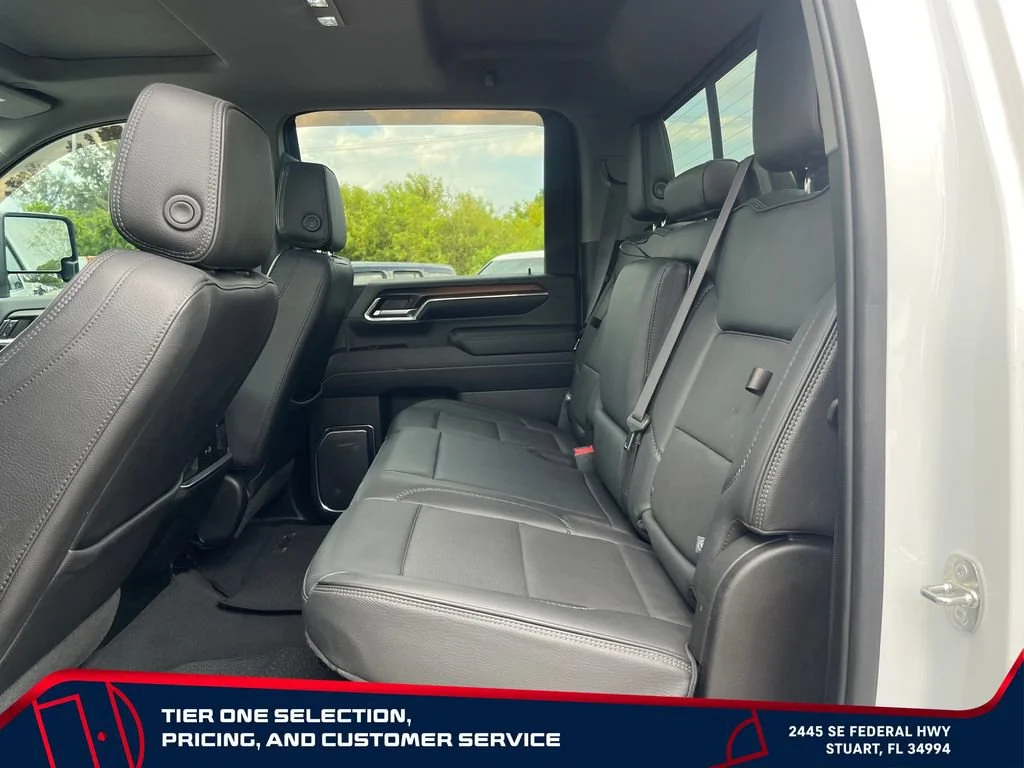 Used 2024 Summit White GMC Denali image 11