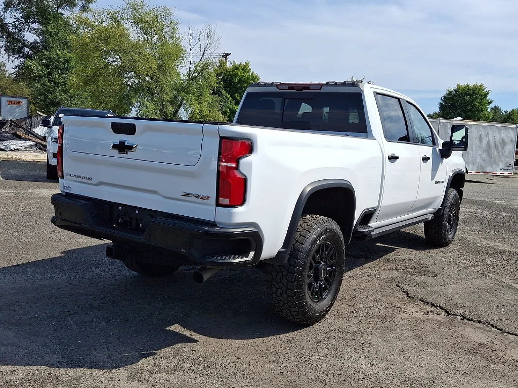 Used 2025 Summit White Chevrolet ZR2 image 11