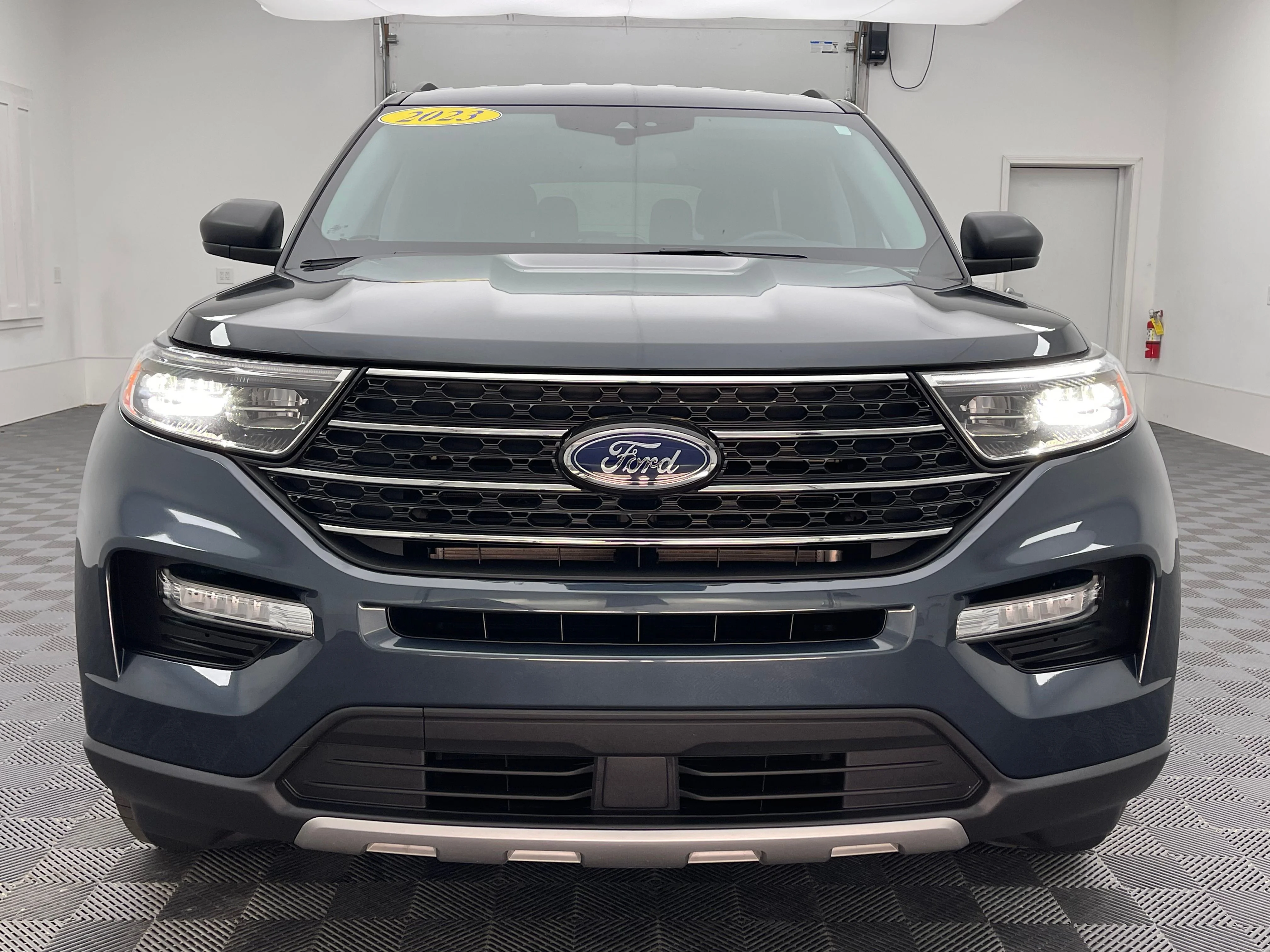 Used 2023 Stone Blue Metallic Ford XLT image 13