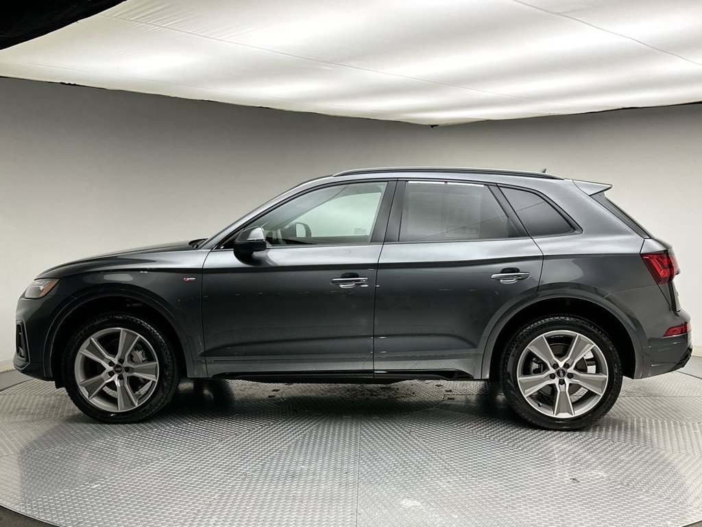 Used 2025 Daytona Gray Pearl Effect Audi 45 S line Premium image 10