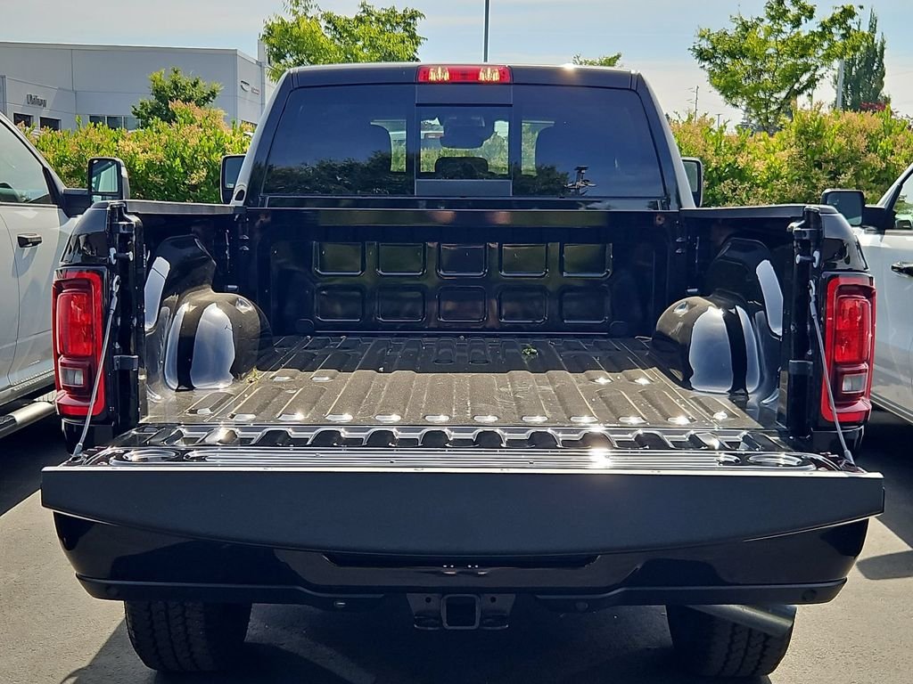 New 2026 Diamond Black Crystal Pearlcoat RAM Tradesman image 24