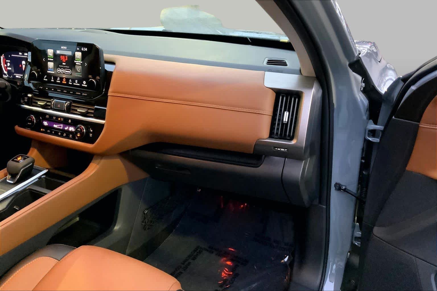 Used 2025 Boulder Gray Pearl Nissan Platinum image 17