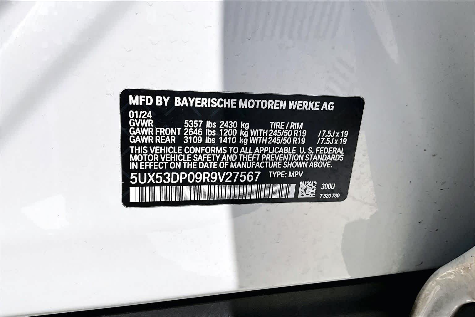 Used 2024 Alpine White BMW xDrive30i image 36