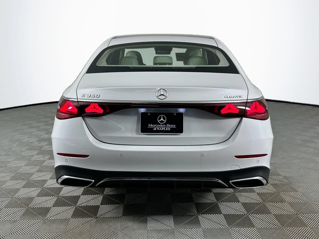 New 2026 MANUFAKTUR Moonlight White Metallic Mercedes-Benz E 350 image 39