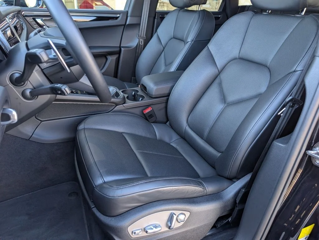 Used 2025 Black Porsche  image 5