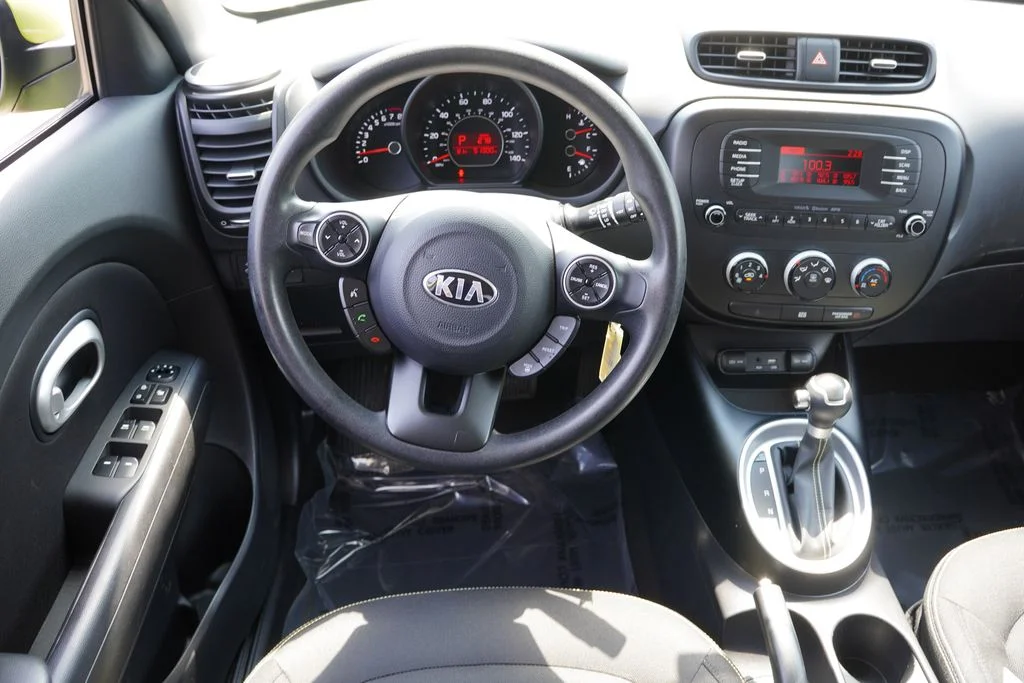 Used 2015 Alien II Kia Plus image 19
