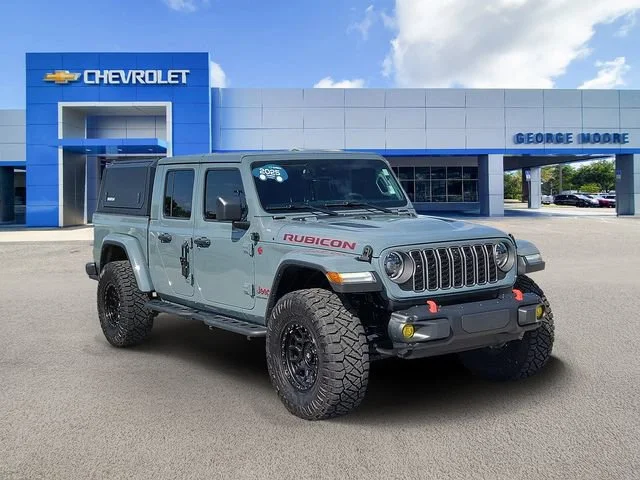 2025 Jeep Gladiator Rubicon X Auto's photo